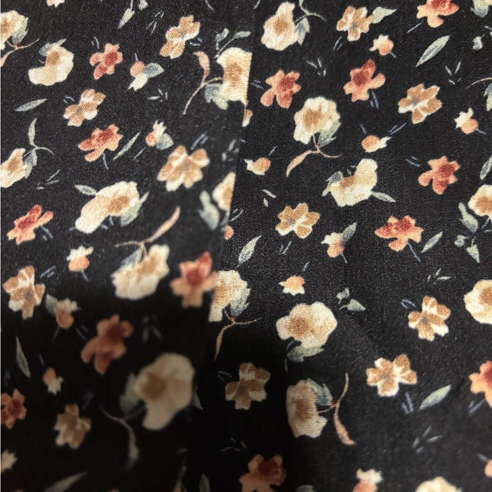 Skies are Blue Curvy Floral Faux Wrap Skirt 3X - Picture 3 of 5